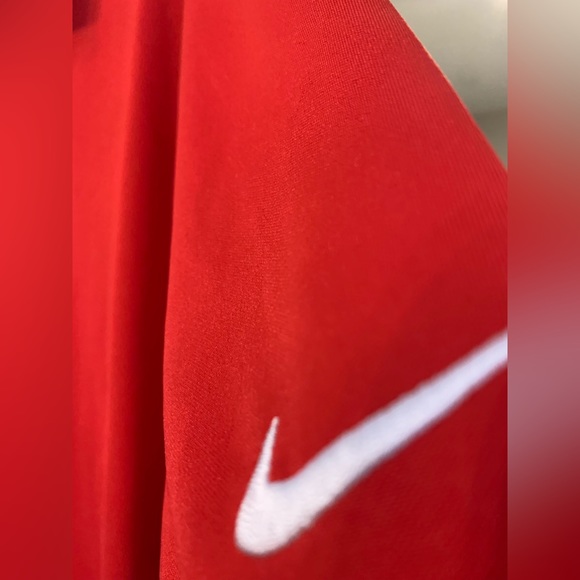 Nike golf shirts, dry fit materials, very comfortable, great for summer - Picture 1 of 5